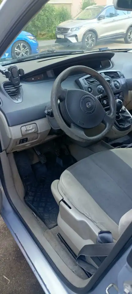 Renault Grand Scenic 2005, фотография 14