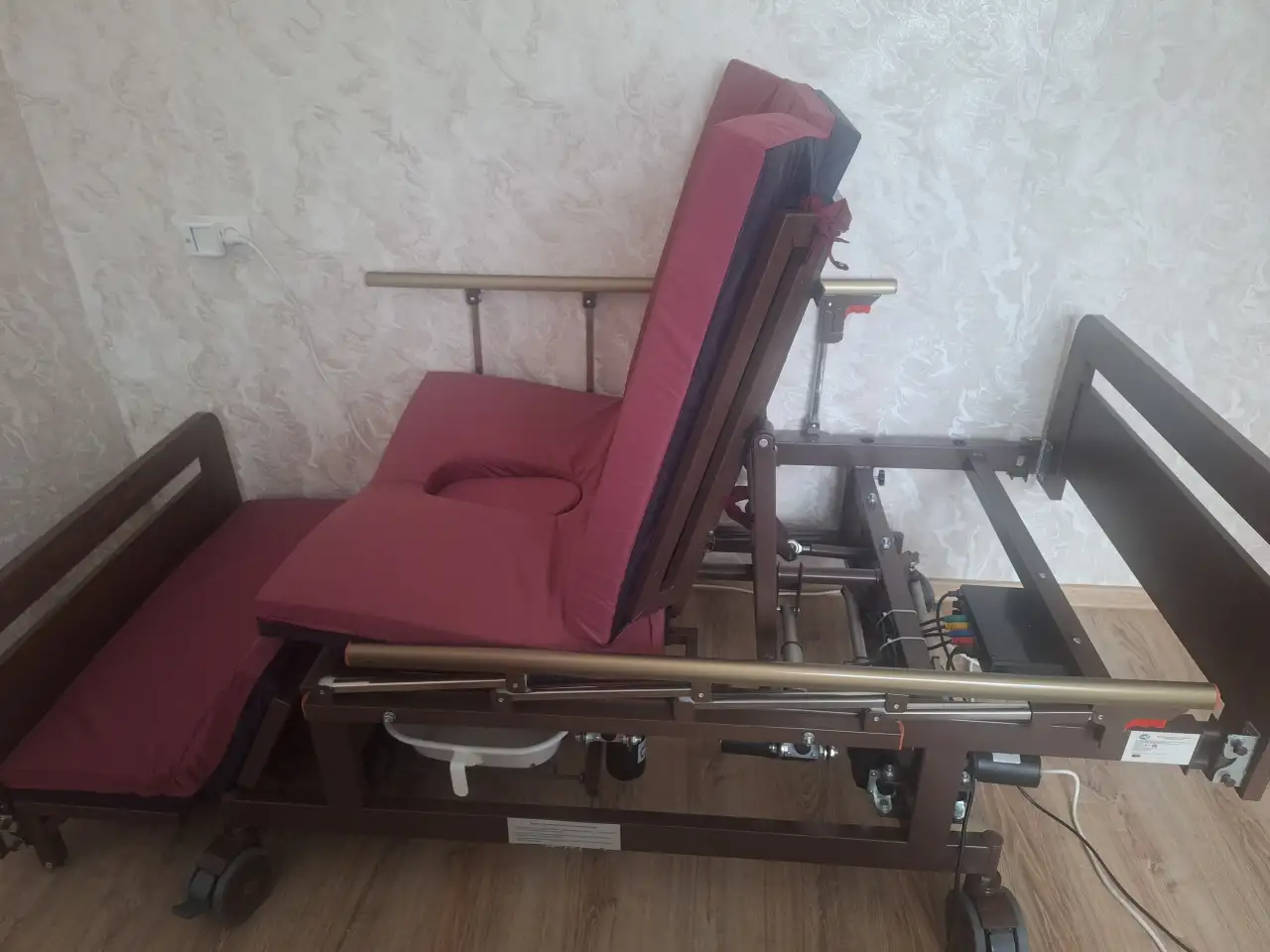Новая кровать медицинская электрическая, фотография 3