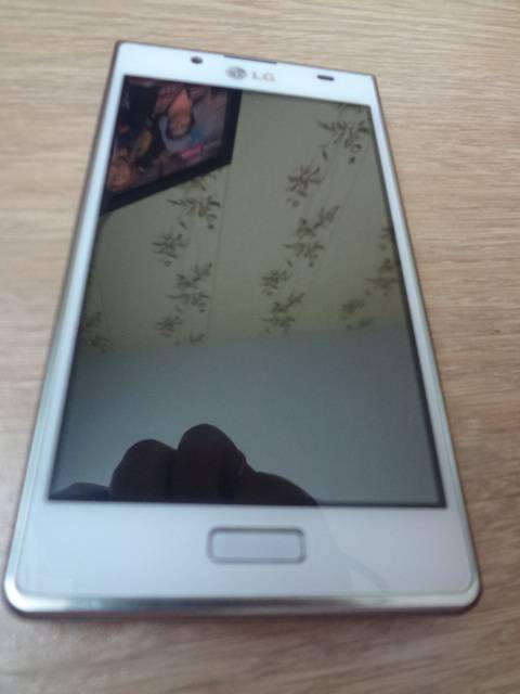 Продам срочно LG P705 Optimus L7 White, фотография 1