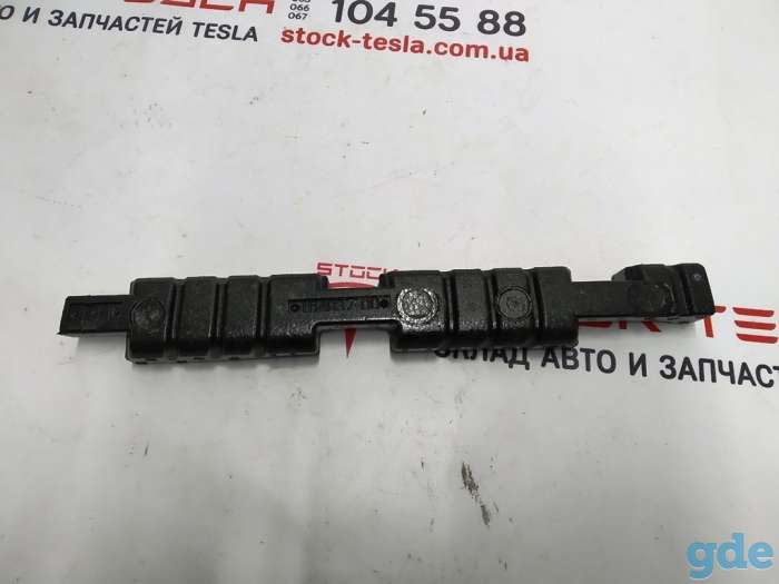 Зап. части для авто Tesla. Проставка накладки порога переднего правого Tesla modelHM3, LOWER A, фотография 4
