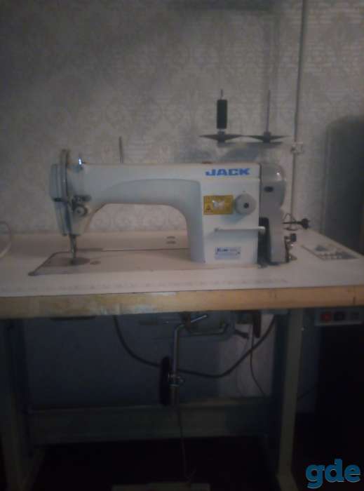 Продам швейную машину, фотография 3