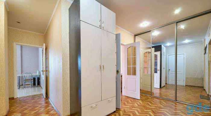 Улучшенная большая 1 комн квартира, фотография 1