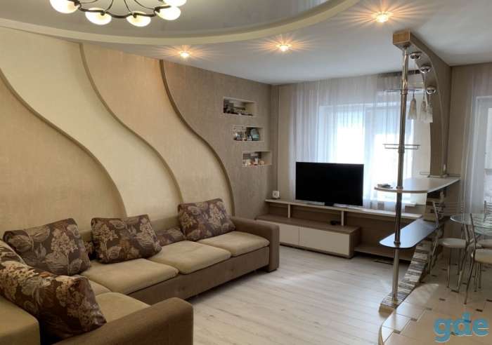 Продаю двухкомнатную квартиру с хорошим ремонтом, Горелика 63, фотография 2