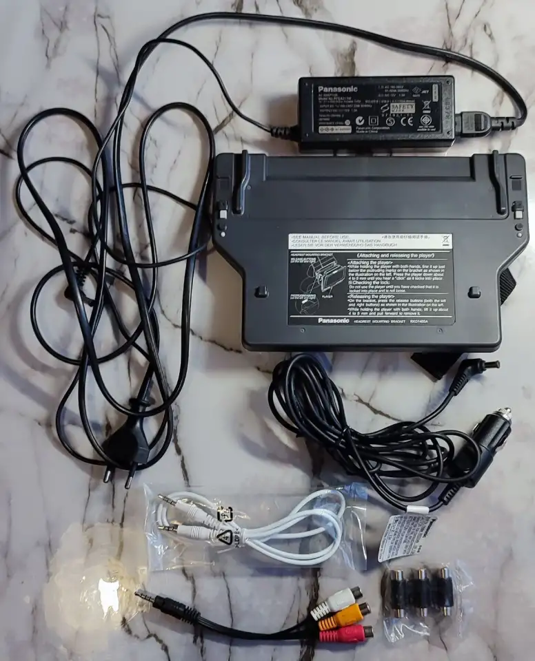 Портативный DVD-плеер Panasonic DVD-LS86, фотография 6