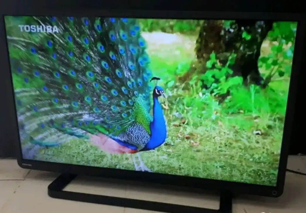 Телевизор Toshiba 32 LED 2453RB интернет через приставку, фотография 3