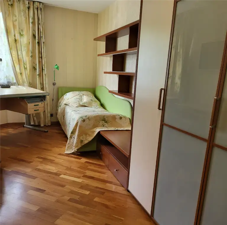 Продам 6-комн.кв. ул.Азгура 1 пл. Победы, фотография 4