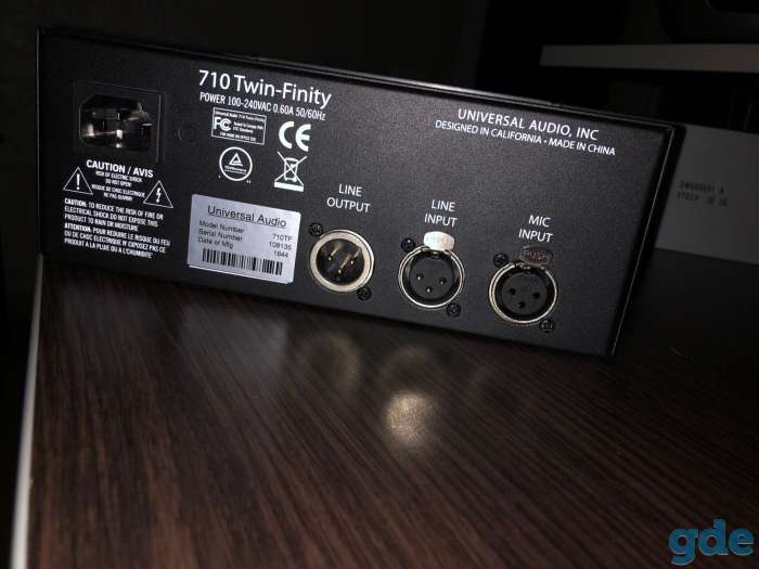 Микрофонный предусилитель Universal Audio Twin-Finity 710., фотография 1