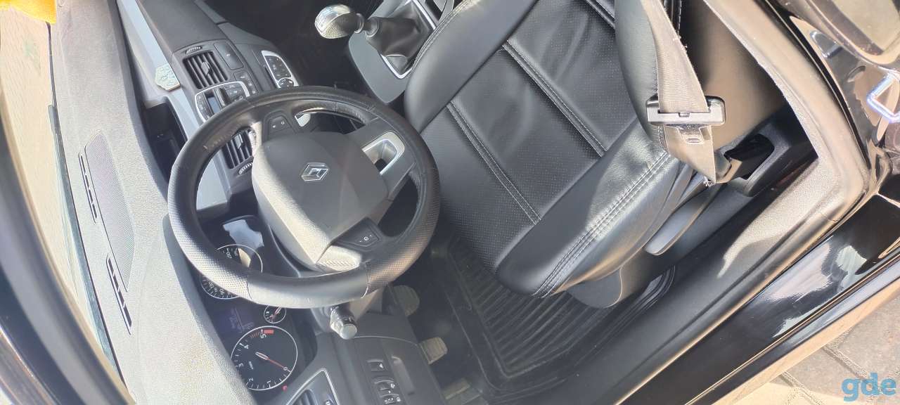 Рено Лагуна 3 2011г Renault Laguna, фотография 6