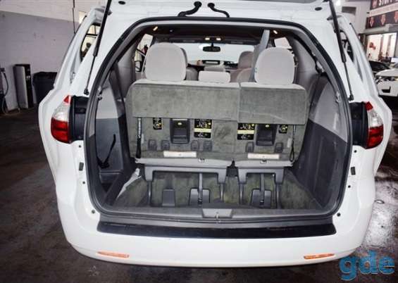 2017 Toyota Sienna for sell, фотография 4