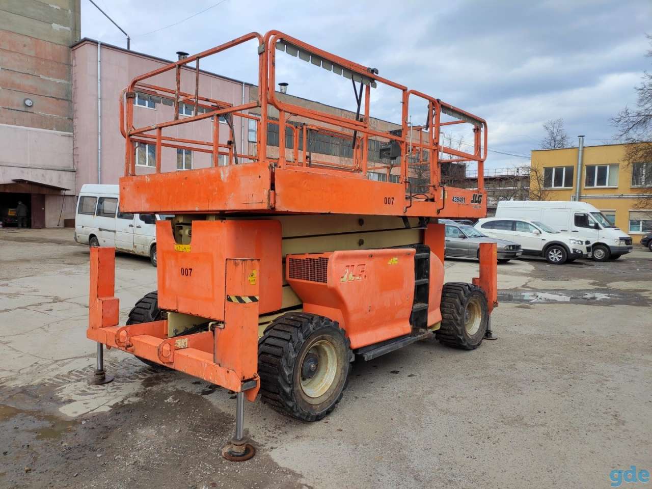 Аренда ножничного подъемника JLG 4394RT, фотография 2