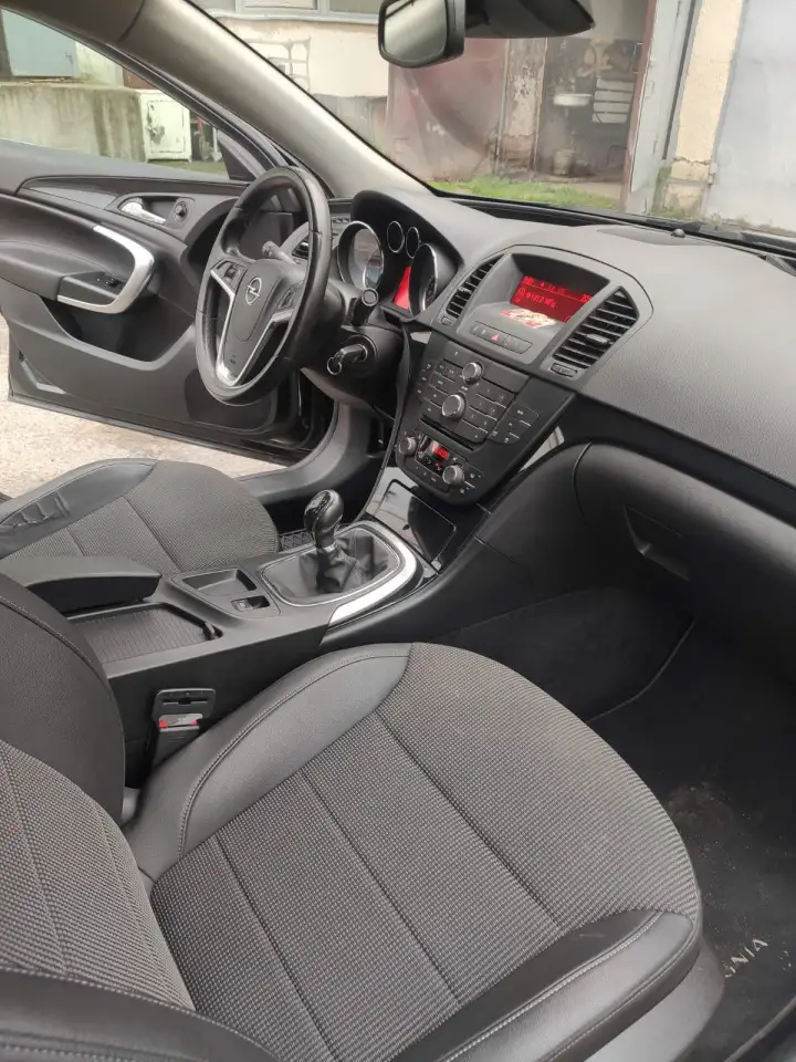 Автомобиль OPEL INSIGNIA, фотография 7