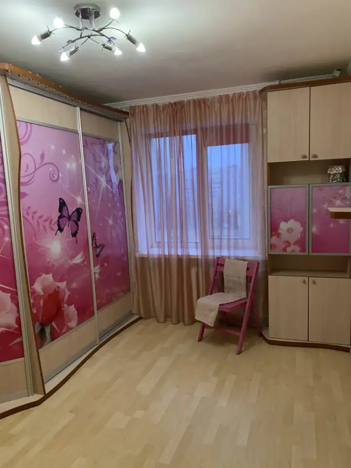 Сдается 2-х комнатная квартира, пр-т Строителей 12, фотография 1