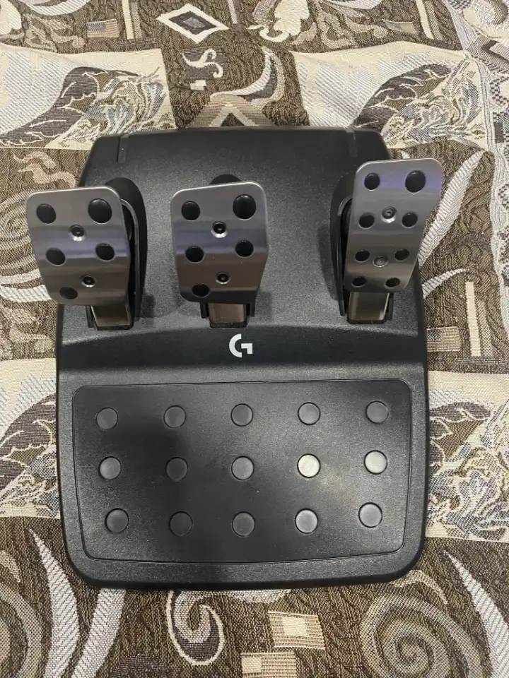 Logitech G923, фотография 4