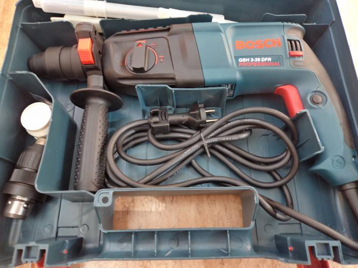 Перфоратор Bosch. Новый, фотография 2