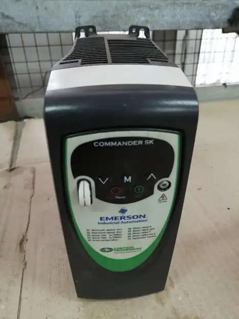 Преобразователь частоты Commander SK BD 200 150, фотография 1
