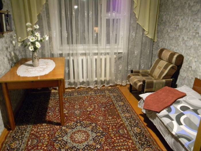 4х комнатная квартира на сутки, Дружбы 4/2, фотография 5