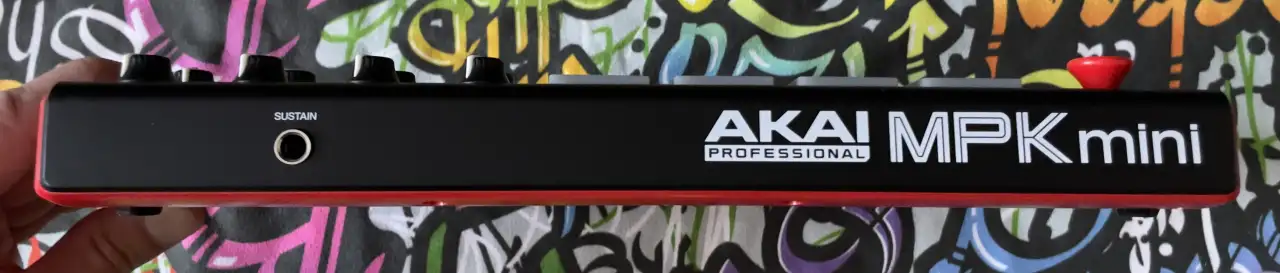 AKAI Pro MPK Mini MK2 MIDI-клавиатура, фотография 3