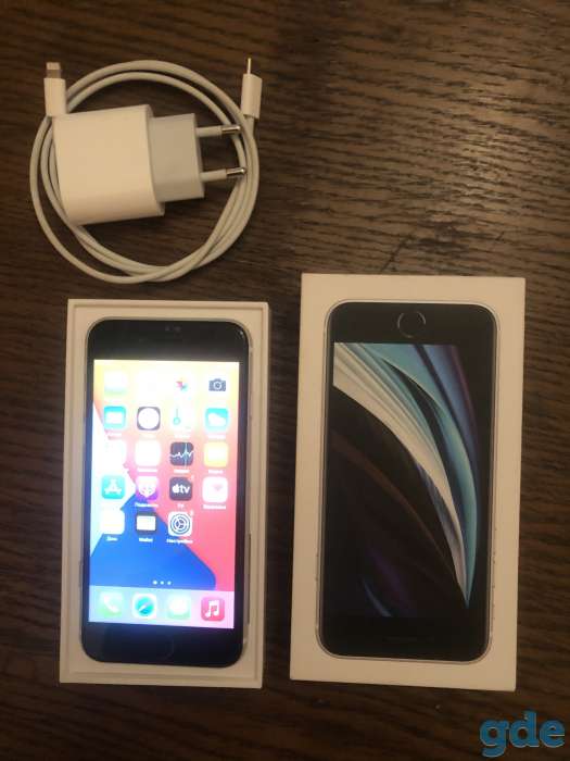 Продам IPhone SE 2021, фотография 1