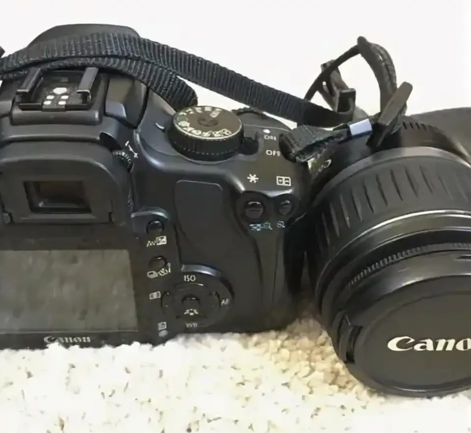 Зеркальный фотоаппарат Canon EOS 400D kit 18-55 mm, фотография 3