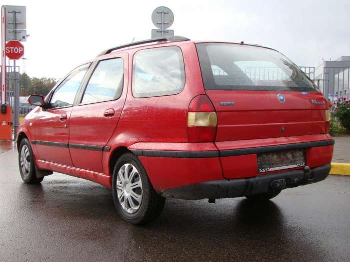 Вместительный и надёжный Fiat Palio Weekend, фотография 1