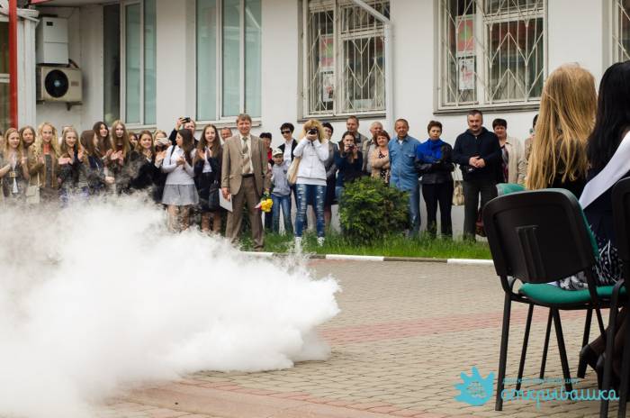 Незабываемое развлечение на выпускной, фотография 1