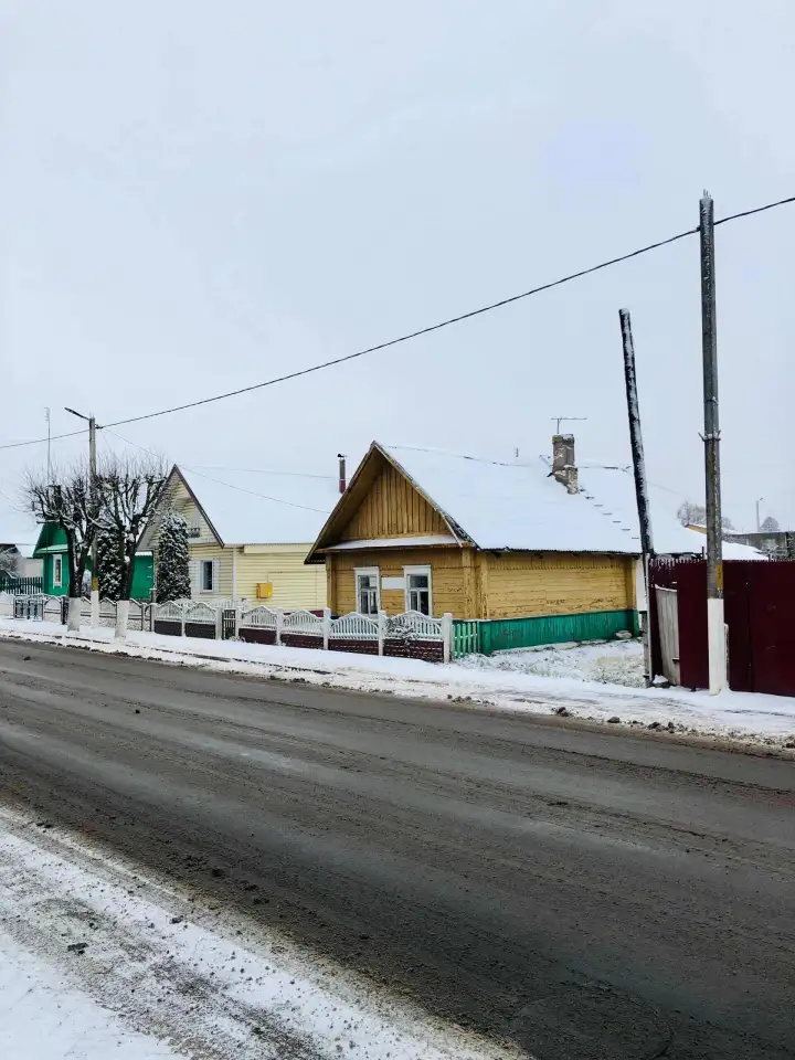 Продам участок с домом в центре города Глубокое, фотография 1