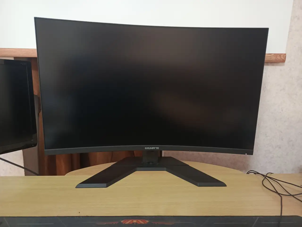 Монитор Gigabyte M32QC. 165гц., фотография 1