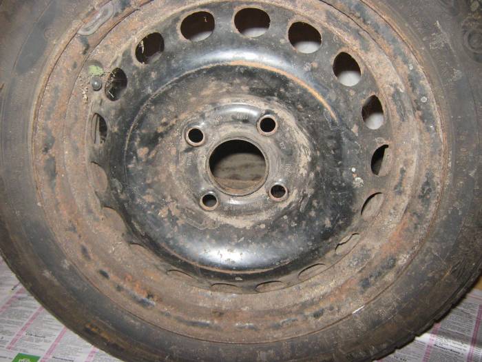 Продам резину зимнюю с дисками 165/65 R14 Nexen, фотография 2