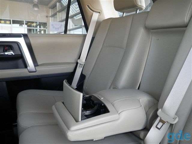 2016 Toyota 4Runner Limited, фотография 5