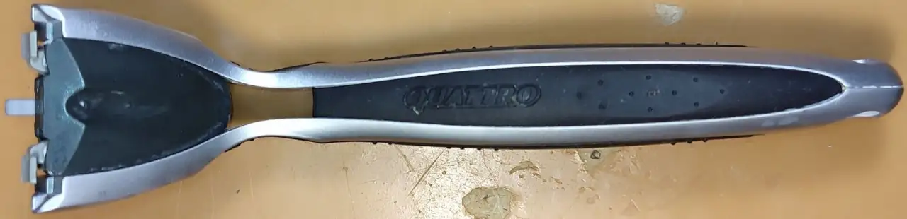 Бритвенный станок Schick Quattro, фотография 3