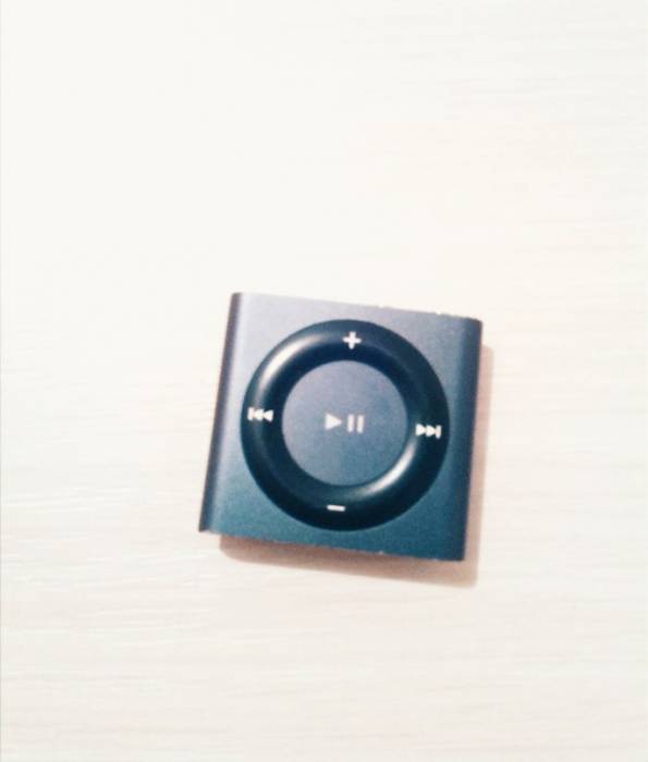 Apple IPod Shuffle 4 2 GB, фотография 2