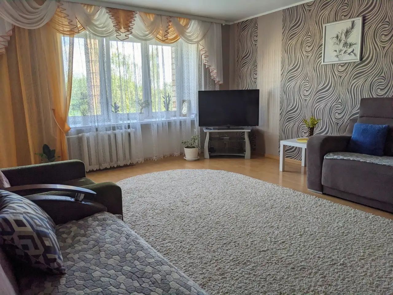 2-комнатная квартира на сутки в Центре, улица Ленина дом 24, корпус 1, фотография 4