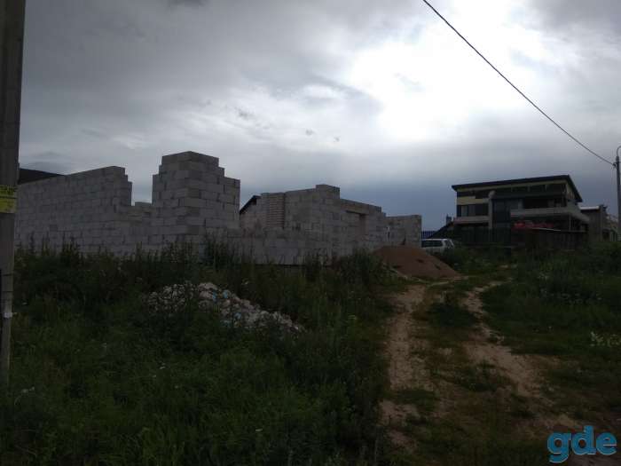 Продам участок с нач. стадией стройки в Ошмянах, фотография 2