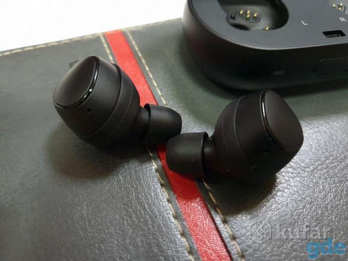 Наушники беспроводные SAMSUNG Gear IconX SM-R140, фотография 2
