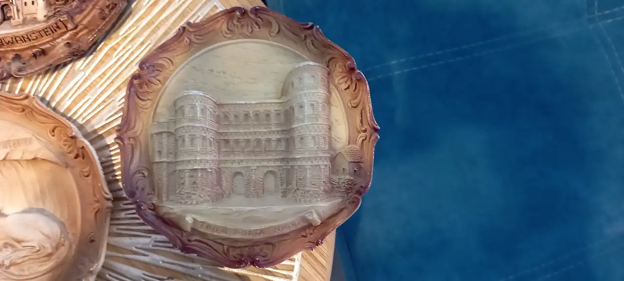Сувенирные тарелки на стену из разных стран мира, фотография 5