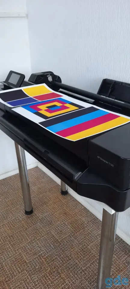Плоттер цветной HP T120, фотография 1