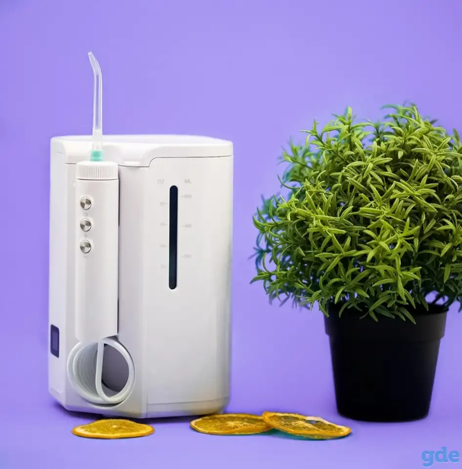 Ирригатор Revyline RL 900 с 10 режимами чистки и магнитной ручкой, фотография 1