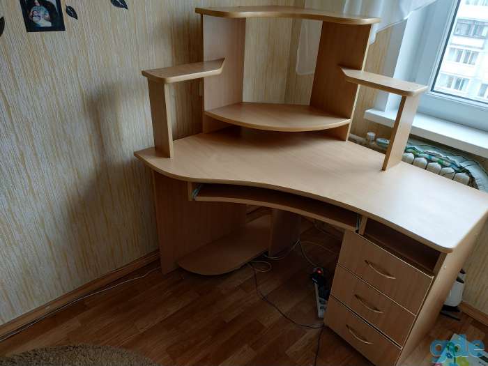 Продам компьютерный стол, фотография 2