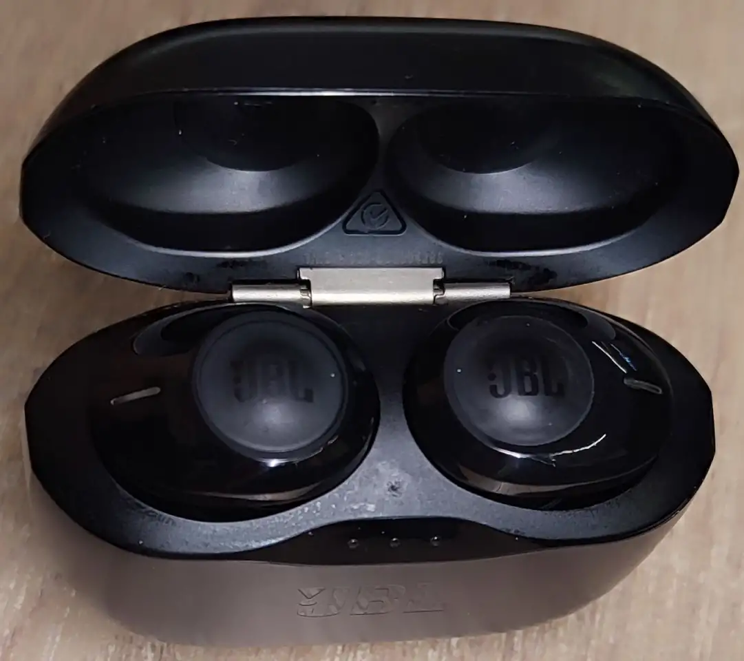 Беспроводные наушники JBL TUNE 125TWS, фотография 7
