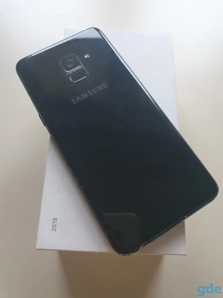 Samsung А8 (2018), фотография 2