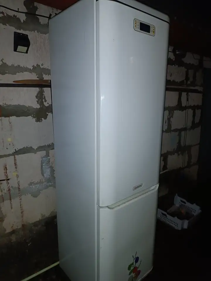 Холодильник электронный Hotpoint Ariston MBA 4041C доставка, фотография 1