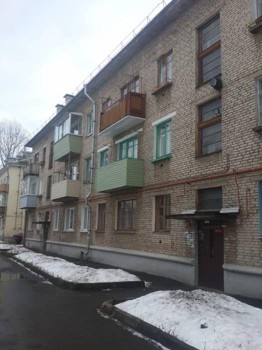 Продаётся двухкомнатная квартира., Евстигнеева 4, фотография 1