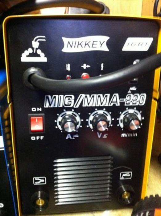 СВАРОЧНЫЙ АППАРАТ NIKKEY MIG/MMA-220 IGBT, фотография 1