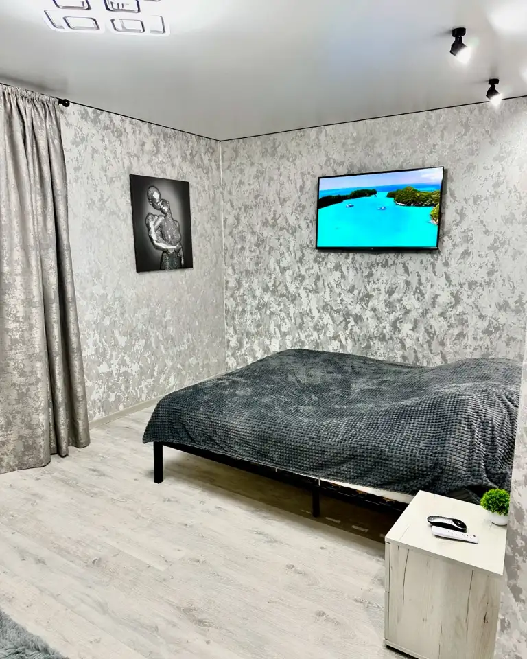 Квартира на сутки с современным ремонтом, Софьи Панковой 21, фотография 2