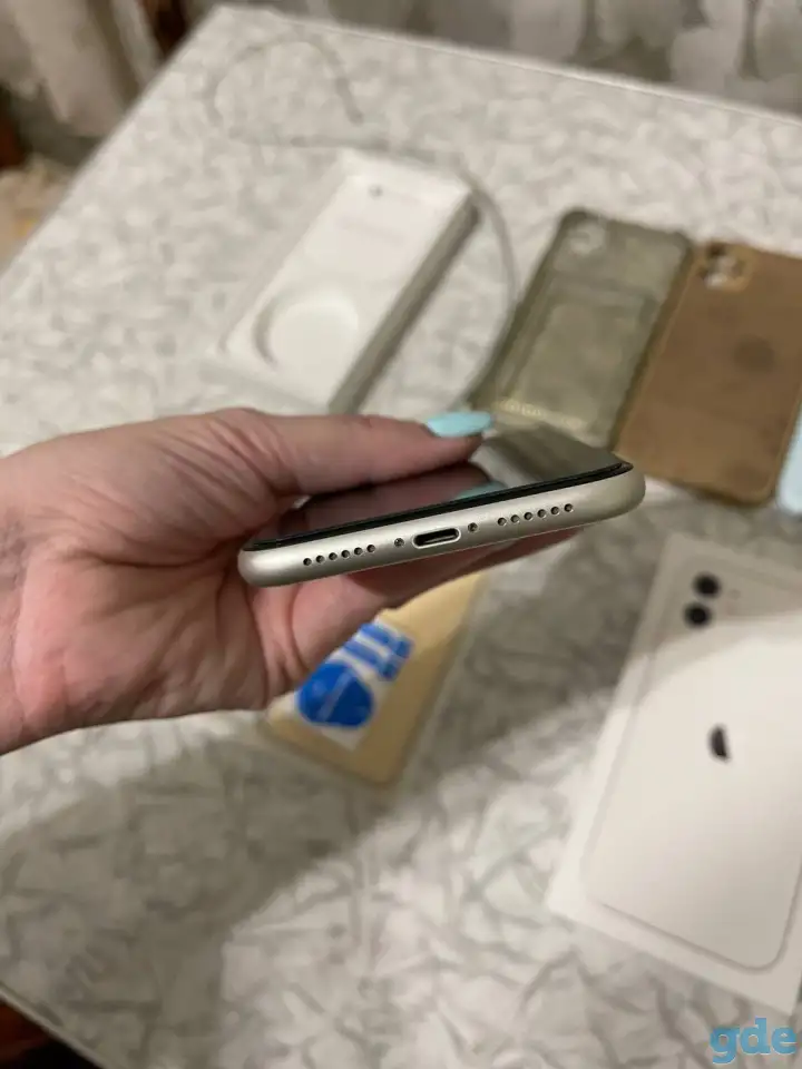 IPhone 11 128GB White, фотография 8