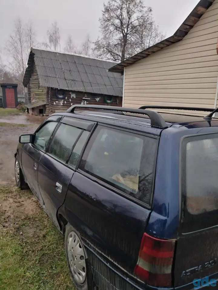 Автомабиль Opel Astra, фотография 3