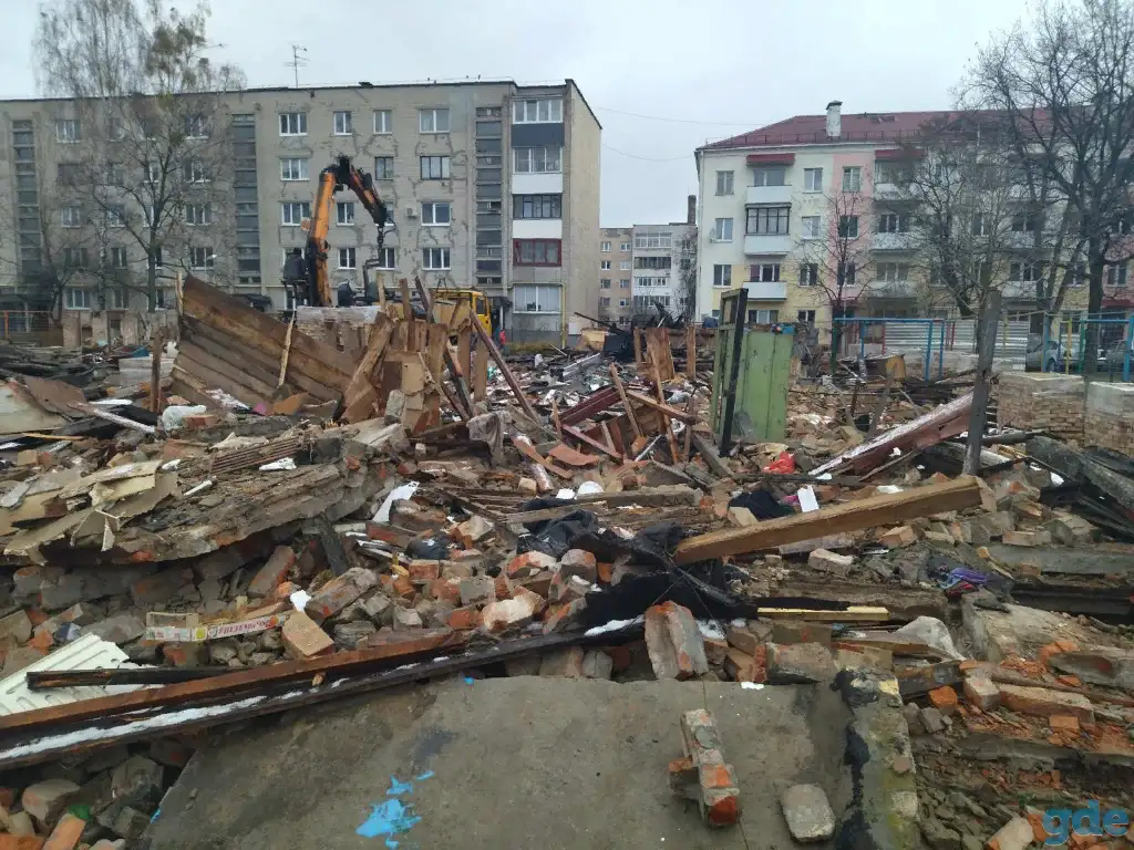 Демонтаж сараев, ангаров, домов из красного кирпича бесплатно, фотография 3