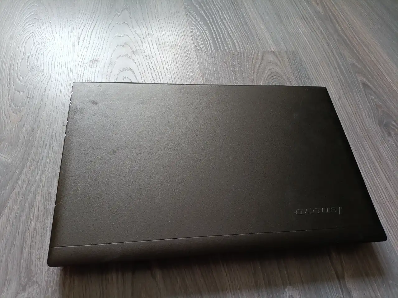 Ноутбук Lenovo v580c, фотография 3