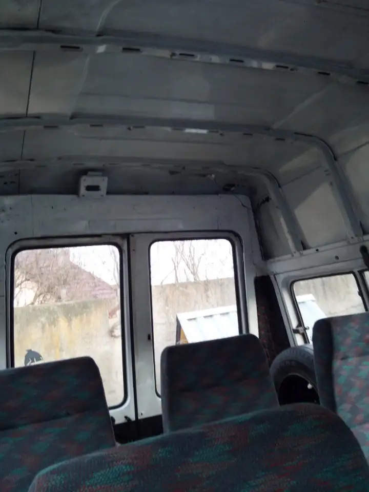 родам автомобиль  RENAULT TRAFFIC 1997 год, фотография 4