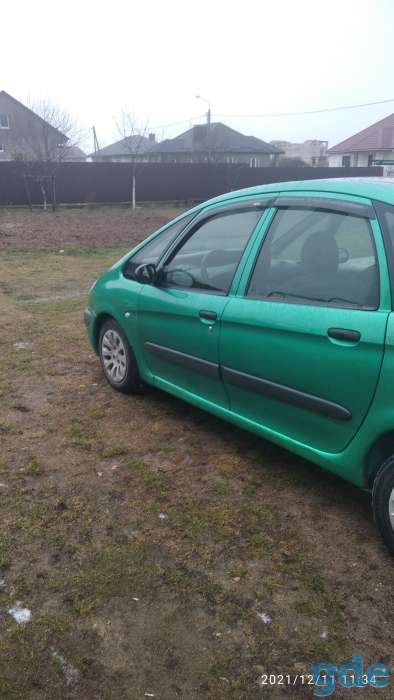 Продам хороший семейный авто, фотография 1